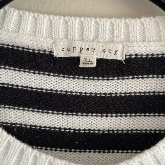Copper Key Sweater Top Girls Size XL Deer Graphic Print Striped Black White - Picture 6 of 8